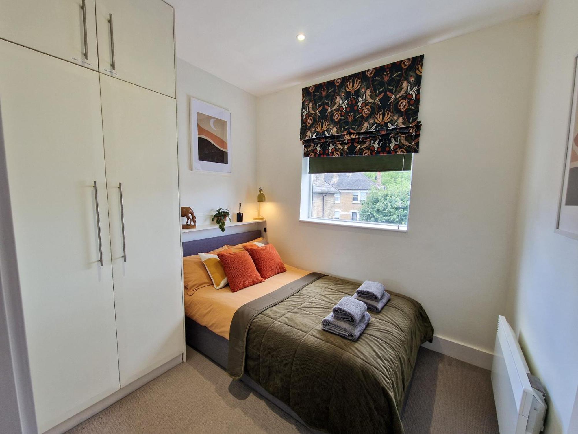 1-Bed Apartment, Close To Kensington Olympia With Free Wi-Fi & Netflix London Exteriör bild