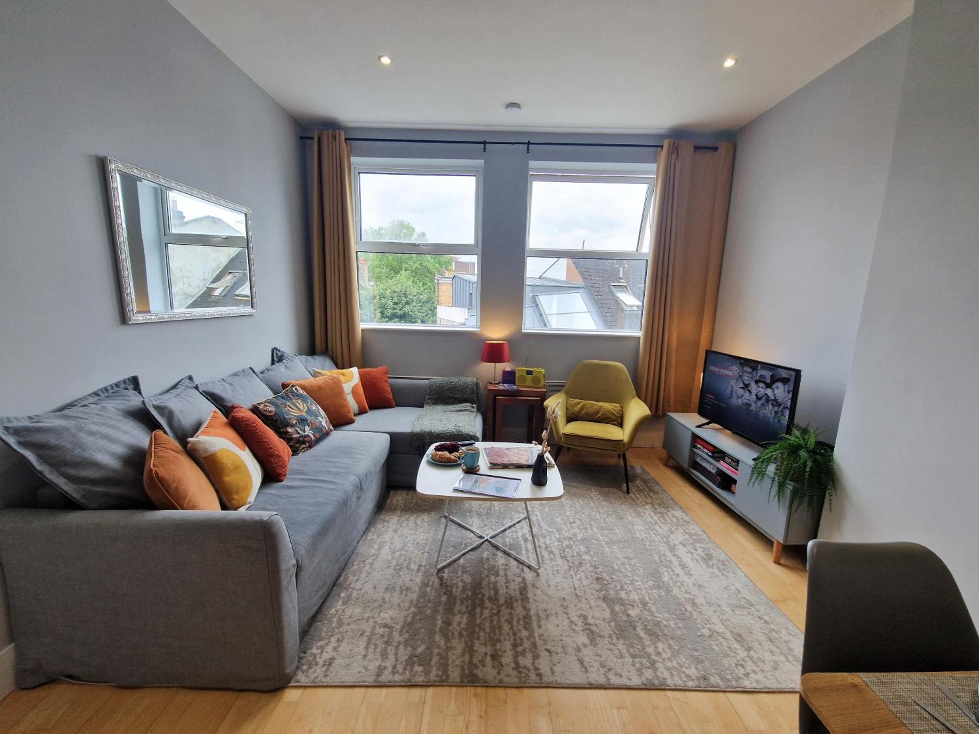 1-Bed Apartment, Close To Kensington Olympia With Free Wi-Fi & Netflix London Exteriör bild